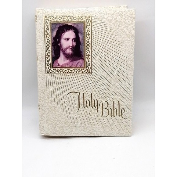 Holy Bible Fireside Family Edition Catholic Leather Hardcover Illustrated - Picture 1 of 11